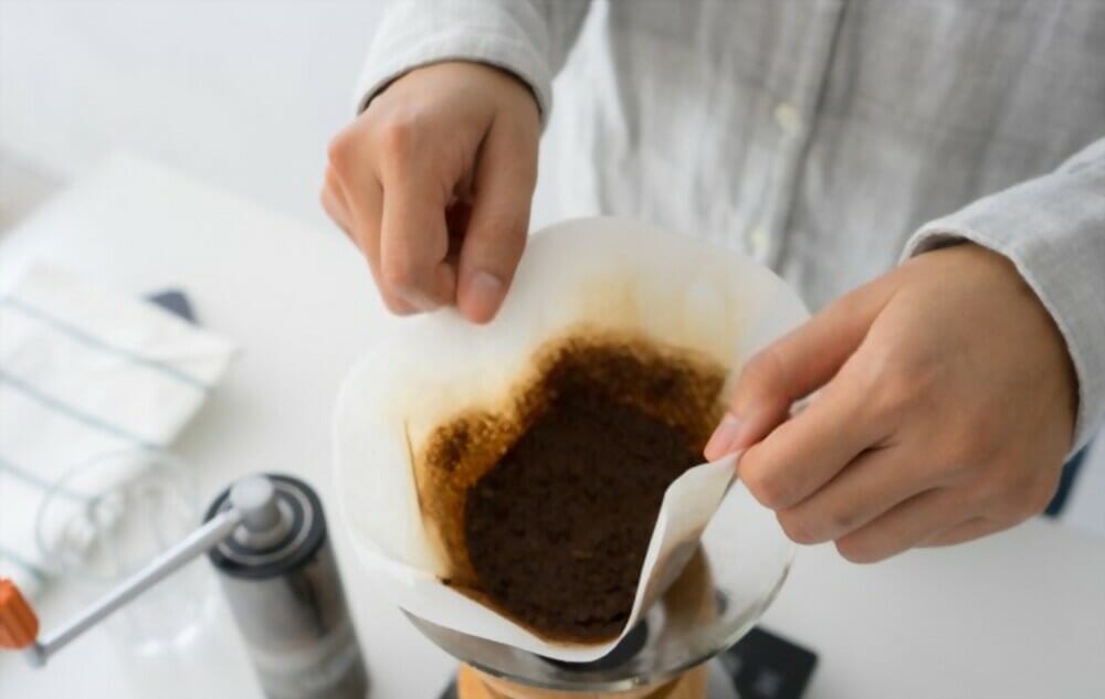 How to dispose of coffee grounds from a French press?