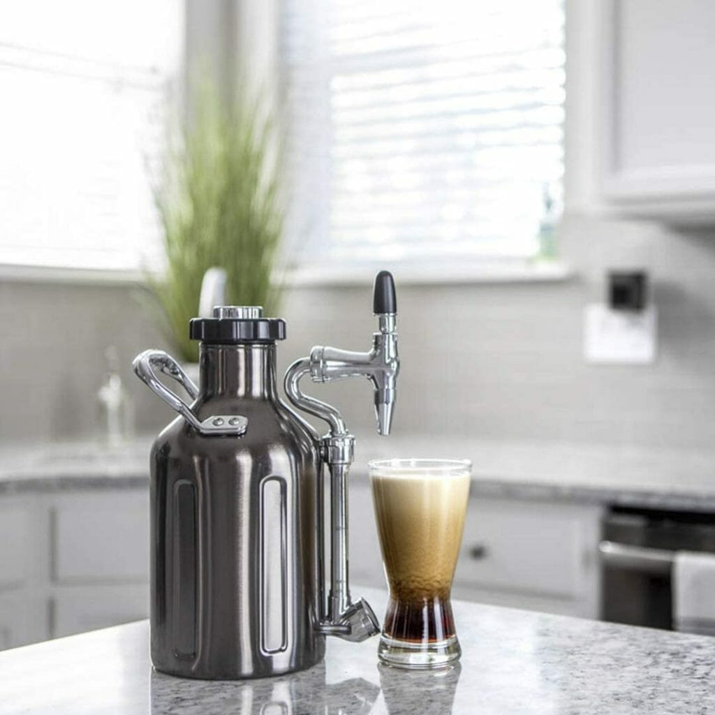 How do you use a nitro cold brew machine?