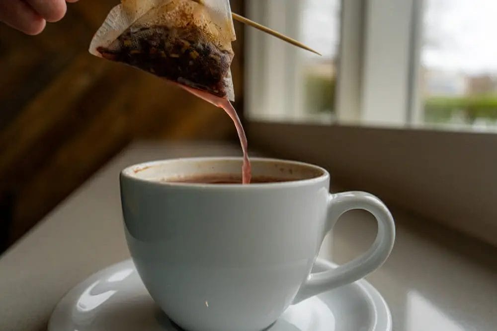Does steeping coffee longer increase caffeine?
