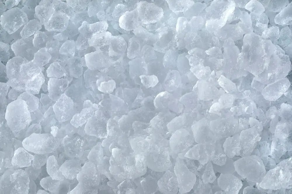 How do you make crushed ice at home?
