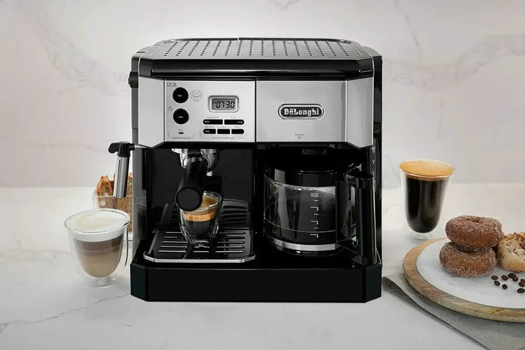 Which is better automatic or manual espresso machine?